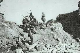 刘竹溪：因病错过军衔晋升，45岁离休，成最年轻休养员，休养45年图片