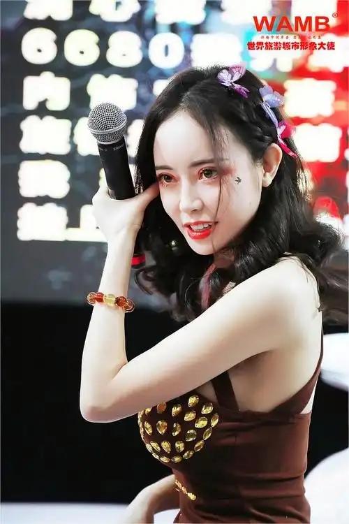 从陕北放羊娃到被贴标签，她因身材被记住十年，也被困了十年