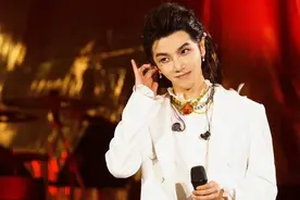 华晨宇：未来歌坛的唯一巨星图片