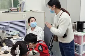 孩子如果拉这4种便便，说明脾胃已经受损，严重影响长个！图片