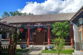 “房基台阶若超九，四水不聚难富有”，房基台阶指什么台阶？图片