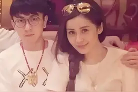 秦奋给韦雪直播间刷30w上演世纪复合？聊聊上古捞女们的浮沉史图片