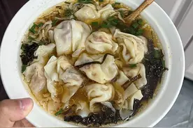 馄饨汤底配方，真的香晕了 ​图片