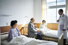 “你养我小，我养你老”，其实是这世间最不对等的事图片