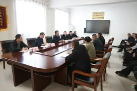 司慧军李俊杰在沁县中学调研教育教学工作图片