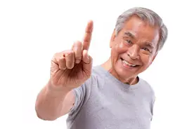 这样的男人，不管多大岁数，都有人主动喜欢图片