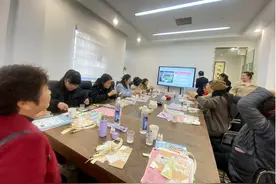 “香”遇美好，温暖“手”护！虎形山社区这场“DIY活动+社保政策宣传”欢乐又暖心→图片