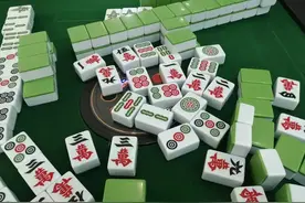 打麻将的时候你胡了第一把，今天基本上不会输了。图片