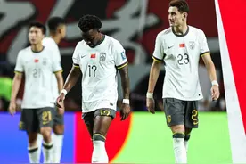 世预赛国足0-1韩国仍奇迹出线！全队评价：3人高分，2人不及格图片