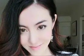 足球主持彭久洋与解说詹俊的爱情：他跟别人不一样，让我产生兴趣图片