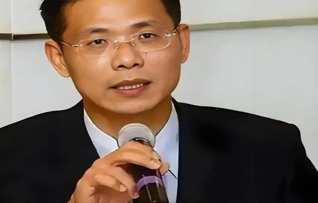 美国发出全球通缉令，逮捕中国芯片科学家陈正坤，现在怎么样了？