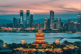 诵读毛主席诗词《洪都》图片