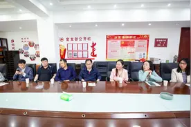 世界读书日，凤凰多诗意：武汉新洲凤娃古寨火爆相亲节惹文人情思图片