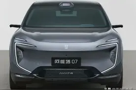 阿维塔 07 来了 ，它诠释了什么叫丑什么叫高级，而它是既丑帅又高级图片