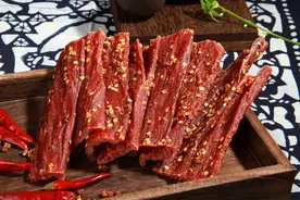网店用猪肉干冒充牦牛肉干，销售额达百万余元！店主获刑五年图片