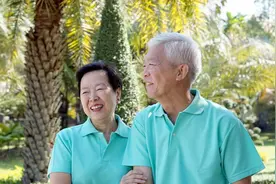 60后70后的痛苦：不是孩子不孝，而是自己养老的年龄还在伺候老人图片