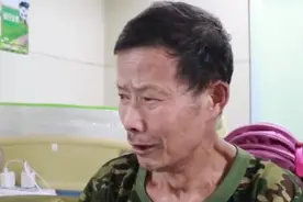 20年前，河南老人捡回残疾弃婴，散尽家财为她治病，后续如何？图片