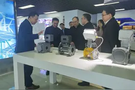 「成都」市委统战部部长与统战代表人士（民营经济代表人士）沟通协商“面对面”活动举行图片