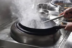 你还用这些坏习惯炒菜吗？你的家人惯着你，我可不惯着你图片