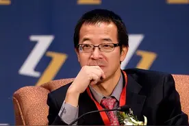 俞敏洪年终总结又"卖惨"，半年念叨14次被网暴，为啥从不反思自己图片