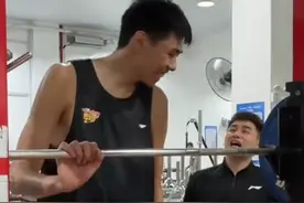 广东更新番薯力量训练！徐昕+张明池吃力，张昊轻松，张皓嘉搞怪图片