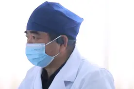 声带白斑主要病因是什么引起的？怎么治疗图片