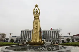42岁河南国货莲花味精用数据打脸：谁说我穷得只剩一栋楼？实探总部：24小时不停机、年赚2.3亿元！图片