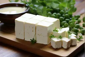 高血糖不能吃豆腐？医生提醒：不想血糖飙升，3种豆制品尽量少吃图片