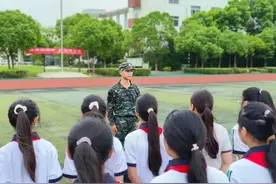 编制保障、优先安置！这市三部门联合印发“兵教师”新政策→图片
