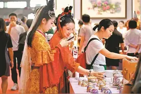 【深圳特区报】最现代的深圳 最浓郁的古风图片
