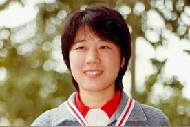乒坛名宿耿丽娟：被郑敏之扇耳光丢世界冠军，嫁外国丈夫现状如何图片