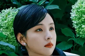 陈都灵一身白裙清纯可人 提裙转圈仙气十足图片