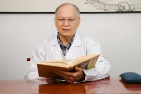 红糖搭配百合，击退顽固性失眠不手软 堪称家庭睡眠健康“守护神”图片