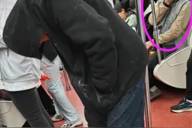 最新后续！西安地铁黑衣男已被送返，身份情况曝光，令人唏嘘不已图片