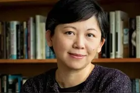 作家李翊云：长子16岁自杀，小儿子19岁被火车撞死，原生家庭之殇图片