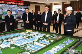 满洲里市委书记于伟东率队到赤峰市考察交流图片