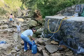 周日自驾游去日照这个小山村，原生态不收费，峡谷仙泉溪流景色美图片