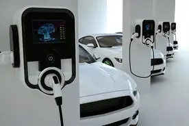 西方为什么集体退出新能源汽车?看完网友们分享，恍然大悟！懂了图片