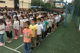 家长小题大做，非要把老师整下岗，结果毁了孩子毁了家庭图片