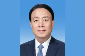 武维华任中央社会主义学院院长图片