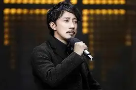 放弃国籍、替日洗白，如今6年过去了，著名演员赵立新现状如何？图片