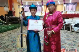 第二十四届东归那达慕大会丨新疆和静举办首届“江格尔表演新疆邀请赛”——12岁神奇小子“杀出重围 ”图片
