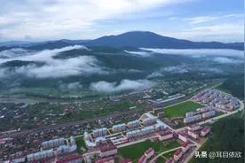 一个因山而得名的五周岁县城——大箐山县图片