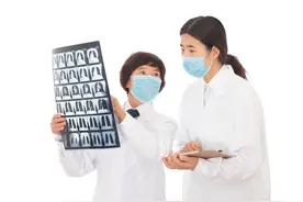 白肺有什么样的症状？哪些情况下会引起白肺？胸外科专家来告诉你图片