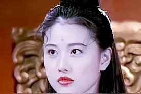 十张照片盘点周海媚的颜值变迁史，哪个才是她的颜值巅峰期图片