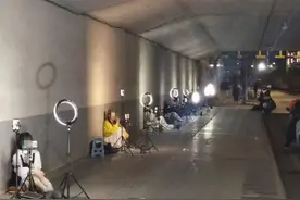 疯狂的直播，已经到了最危险的时刻！图片