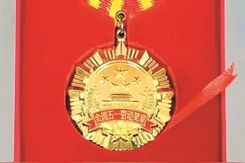 庆祝新中国成立75周年，多项主题展览与观众见面 伟大时代的铿锵足音图片