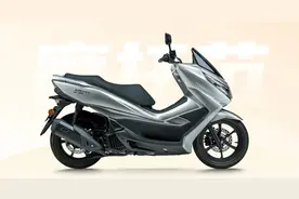 一口气看完人气最高的10款150踏板车图片