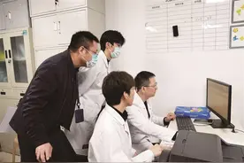 “秒速”出方、辅助医生诊断......厦门多家医院“尝鲜”DeepSeek图片