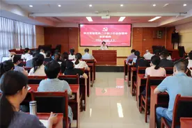 区领导到李家沱街道宣讲党的二十届三中全会精神图片